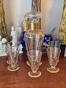 Antigo Conjunto Licoreira e Taças em Cristal.