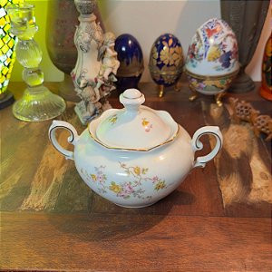 Açucareiro em porcelana Renner.