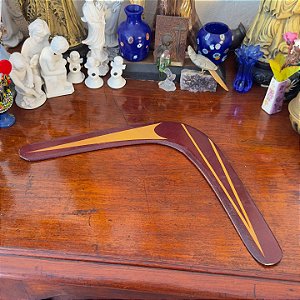 Antigo Bumerangue Australiano em madeira.