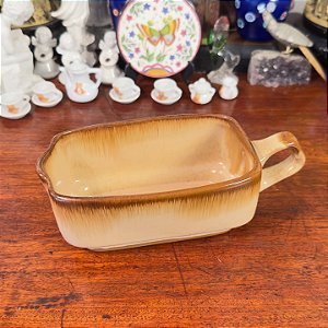 Antiga molheira Oxford, linha Harvest.