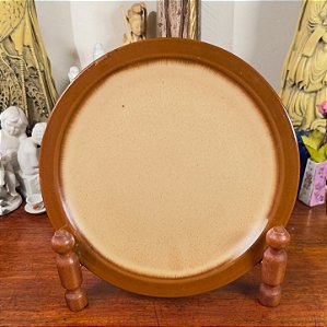 Prato raso em Grés Oxford, fabricado no Brasil.