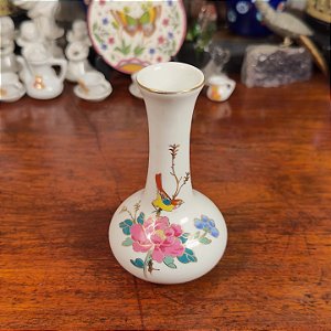 Pequeno Vaso em porcelana Fine China.