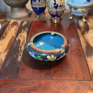 Cinzeiro em Cloisonné.