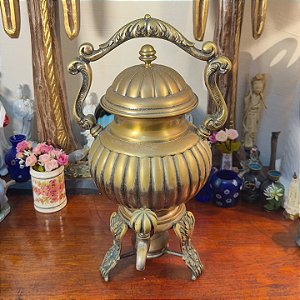 Antigo Samovar inglês.