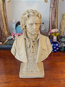 Busto de Ludwig van Beethoven.