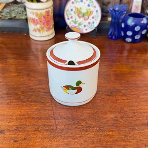 Açucareiro em Porcelana Dote.