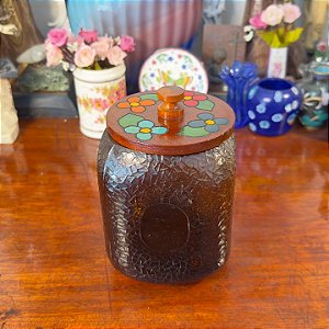 Pote em Vidro Âmbar Texturizado com Tampa em Madeira.