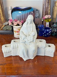 Candelabro Nossa Senhora com Menino Jesus.