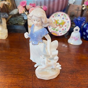 Estatueta Menina com Cão - Porcelana Lladró