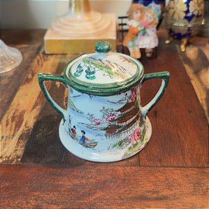 Açucareiro em Antiga Porcelana Japonesa