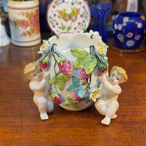 VASO CACHEPOT EM PORCELANA PORTUGUESA.