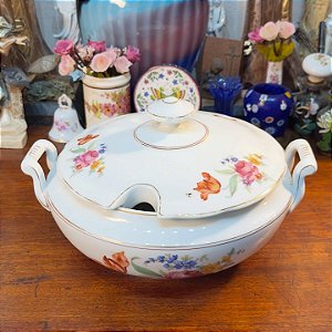 SOPEIRA EM PORCELANA REAL.