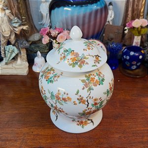 POTICHE EM PORCELANA FLORAL