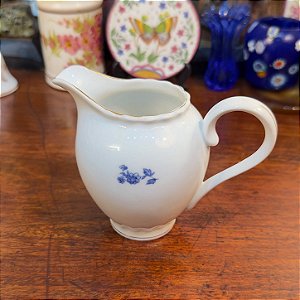 Cremeira em Porcelana Steatita.