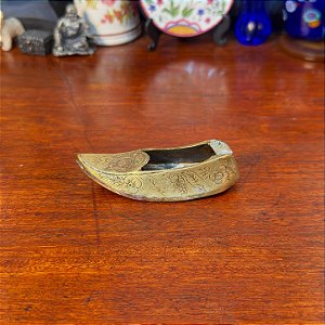 Cinzeiro de Mão Sapatinho em Bronze.