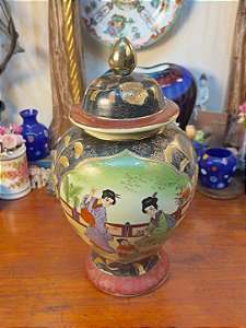 Vaso Potiche Antigo em Porcelana Japonesa Satsuma / Kutani.