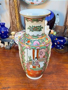 Vaso em Porcelana Chinesa Família Rosa V – Canton Medallion.