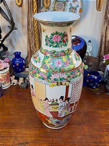 Vaso em Antiga Porcelana Chinesa Família Rosa N5.