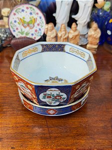 Conjunto de tigela e Prato em Porcelana Japonesa estilo Imari.
