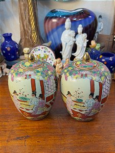 Par de Potes em Porcelana Chinesa Família Rosa