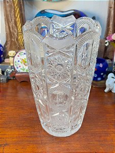 Vaso Antigo em Cristal Lapidado