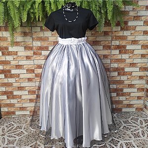 Saia tule preto com forro branco