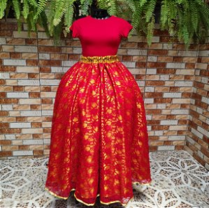 Saia de renda vermelha com forro dourado