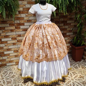 Saia de tule bordado dourado com forro branco