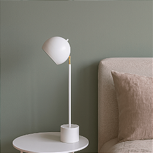 Luminária de Mesa Aniston Com Cúpula Articulada