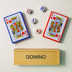 Kit Jogos Completo Com 108 Cartas De Baralho + Domino +4 Dados