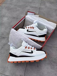 Nike Bailleli- Branco e Laranaja