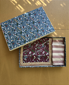 Kit com 4 jogos Americanos + 4 Guardanapos Listras Rosa