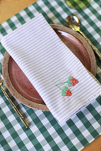 Guardanapo de Mesa Listrado Fruta Morango
