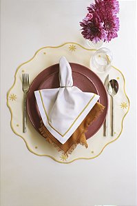 Guardanapo de Mesa Bordado Reto Amarelo