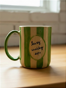 Caneca Busy Waking Up