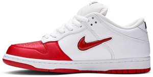 NIKE x SUPREME - SB Dunk Low Jewel Swoosh "Red" -NOVO-