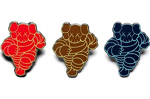 KAWS - Pin Chum (Pack c/3) "Vermelho/Oliva/Marinho" -NOVO-