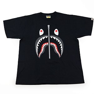 BAPE - Camiseta Shark "Preto" -USADO-