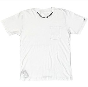 CHROME HEARTS - Camiseta Neck Logo Tee "Branco" -NOVO-