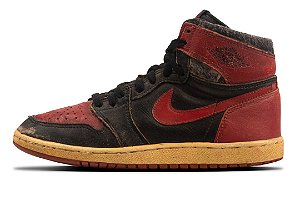 NIKE - Air Jordan 1 OG (1985) "Bred" -VINTAGE-