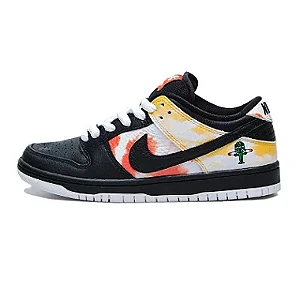 NIKE - SB Dunk Low Raygun Tie-Dye "Black" (39,5 BR / 8 US) -NOVO-