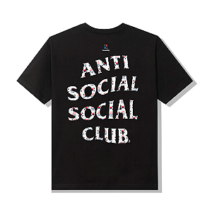 ANTI SOCIAL SOCIAL CLUB x CASE STUDY - Camiseta Flag "Preto" -NOVO-