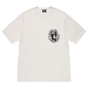 STUSSY - Camiseta Camelot "Natural" -NOVO-