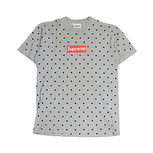 SUPREME x COMME DES GARÇONS - Camiseta Box Logo Split SUPREME x COMME DES GARÇONS - Camiseta Box Logo Split