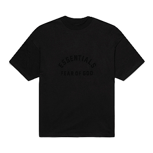 FOG - Camiseta Essentials Arch Logo "Jet Black" -NOVO-