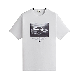 KITH x BMW - Camiseta M3 Portrait Vintage "Branco" -NOVO-