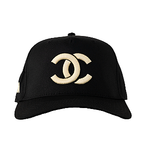 OMA DESIGN STUDIOS - Boné Double C Curved Brim "Preto" -NOVO-