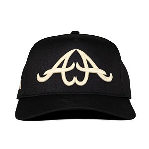 OMA DESIGN STUDIOS - Boné Atlanta Curved Brim "Preto/Creme" -NOVO-