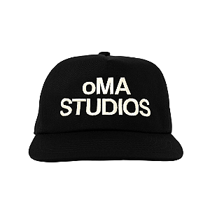 OMA DESING STUDIOS - Boné Typography "Preto" -NOVO-