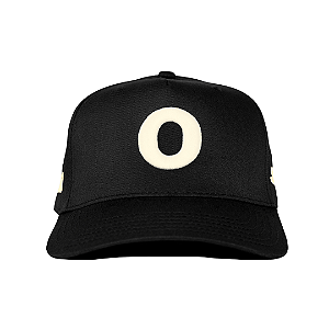 OMA DESIGN STUDIOS - Boné "O" Curved Brim "Preto" -NOVO-